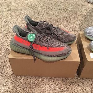 Yeezy beluga size 11.5